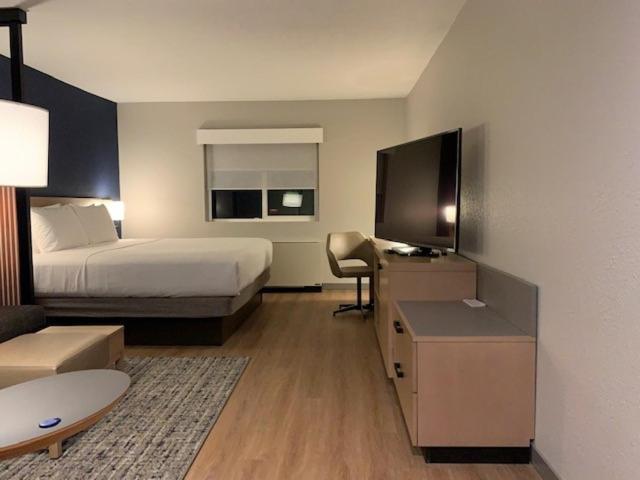 Hyatt Place Fairbanks Exterior photo
